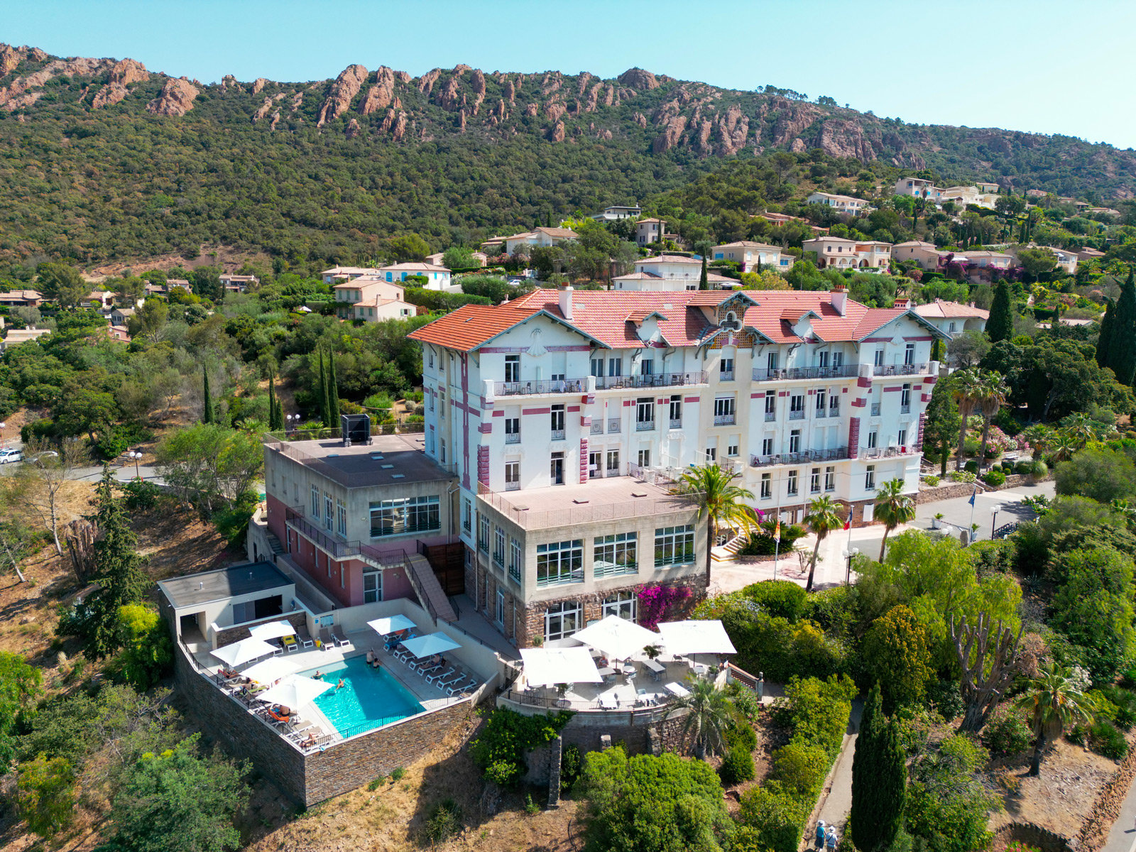 SAINT-RAPHAËL – AGAY – Hôtel Premium Les Roches Rouges 
