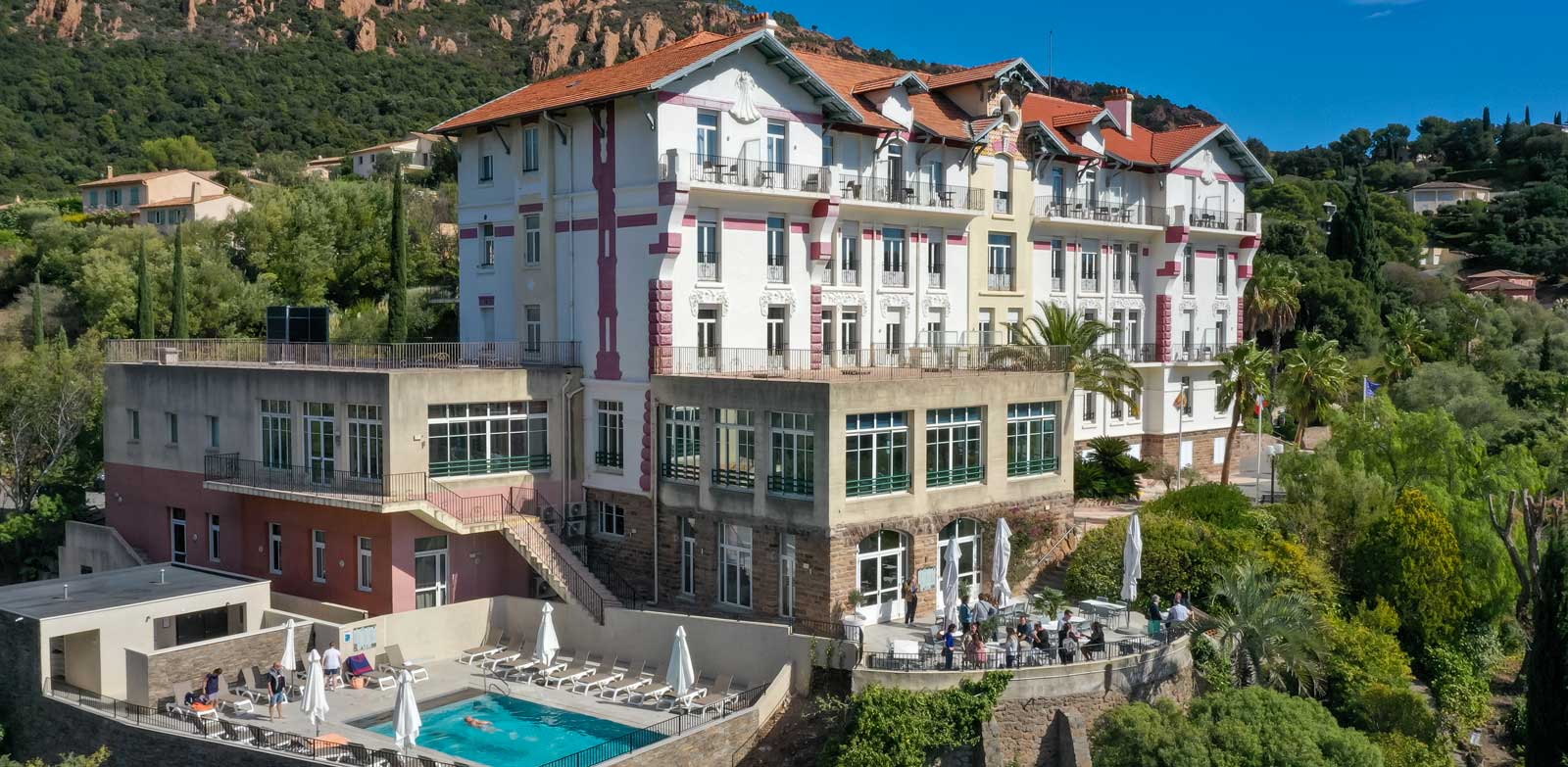 SAINT-RAPHAËL – AGAY – Hôtel Premium Les Roches Rouges