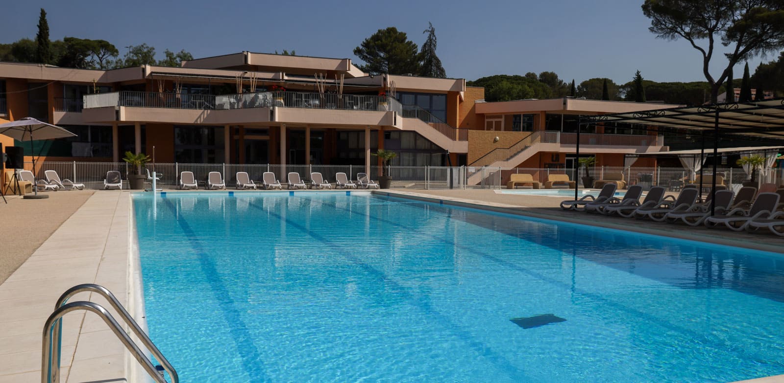 FRÉJUS – Village Club Destremau