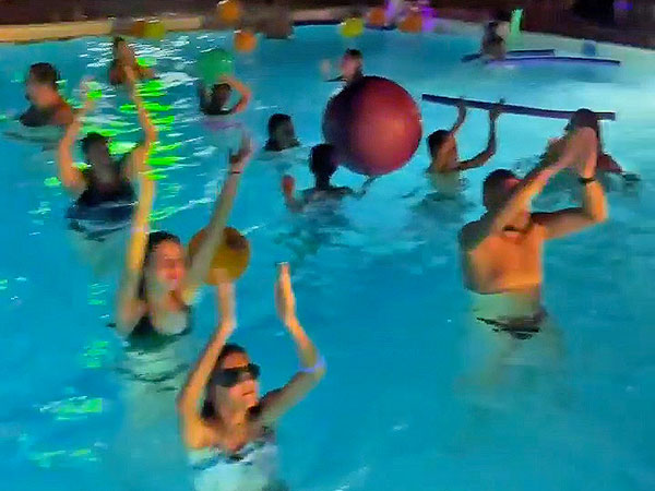 Pool party à Fréjus