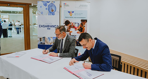 Le directeur général de l’IGESA, Hugues de LA GIRAUDIÈRE et le secrétaire général pour l’Administration Christophe MAURIET, ont signé le COP 2025–2030 lors du dernier Conseil de gestion de l’IGESA, organisé le 2 juillet 2025 à l’occasion de la réouverture de l’Hôtel Premium Escale Casabianca à Toulon