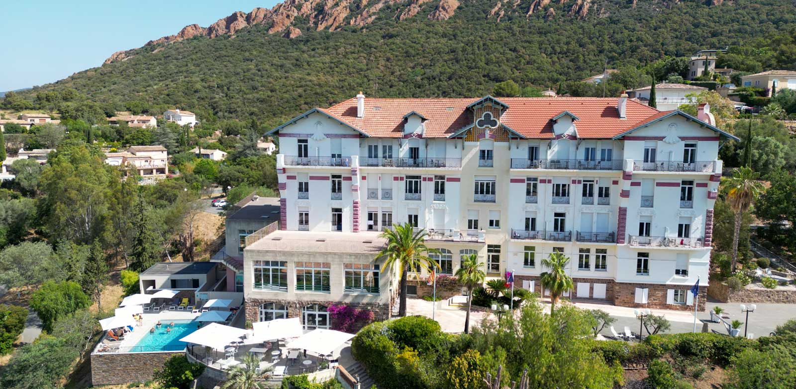 SAINT-RAPHAËL – AGAY – Hôtel Premium Les Roches Rouges 